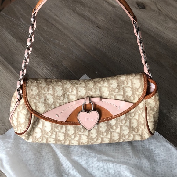 SOLD vintage Dior romantique trotter shoulder bag with pink heart - Picture 1 of 9